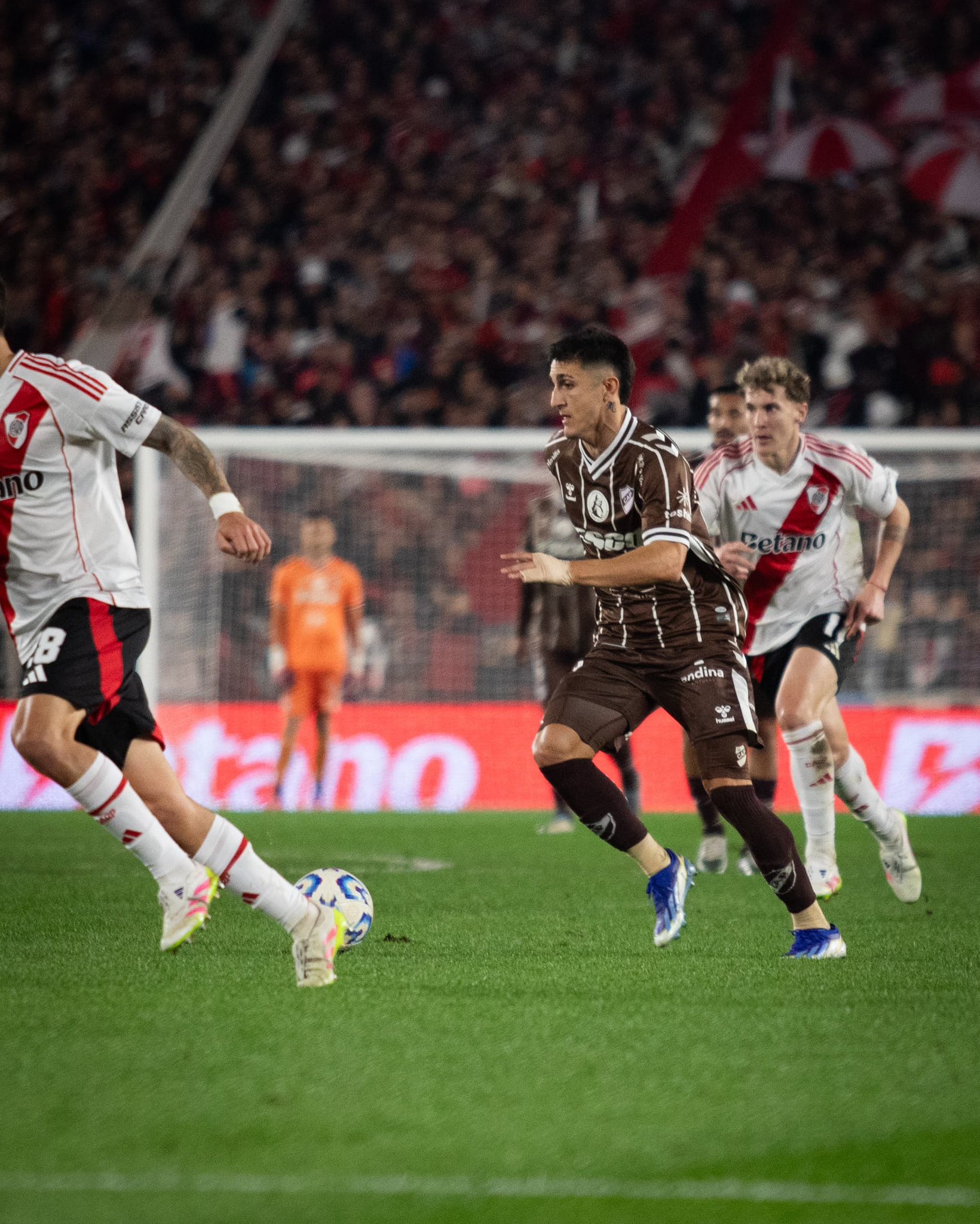 River Plate perdió por penales con Platense y quedó eliminado del Torneo Apertura